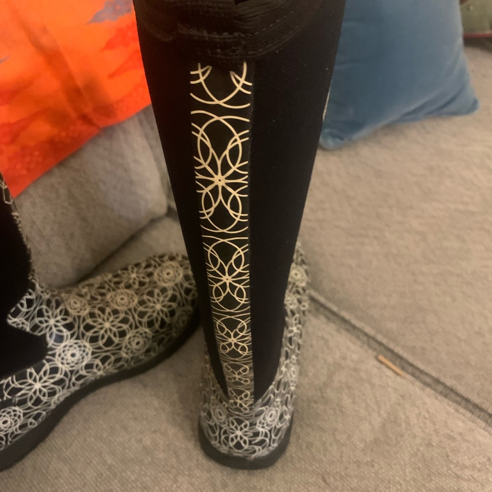 Muck boot The origional black white  , waterproof  round toe size 9 - Picture 4 of 6